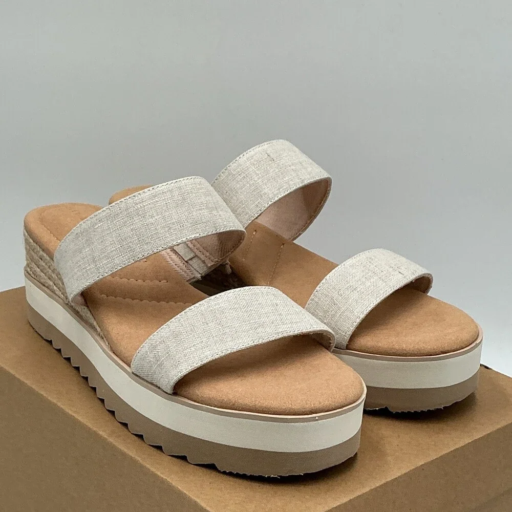 Kelly & Katie Tiama Sandals Women's US 9.5 M Ivory Wedge Heel Slip On Eby4483
